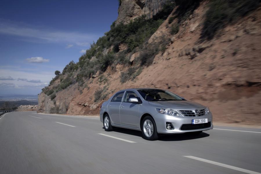  Toyota Corolla 2011 года  (фото 30 из 76)